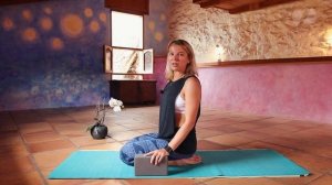 Земкова Ольга. КАК ИСПОЛЬЗОВАТЬ ЙОГА-БЛОКИ В ПРАКТИКЕ_