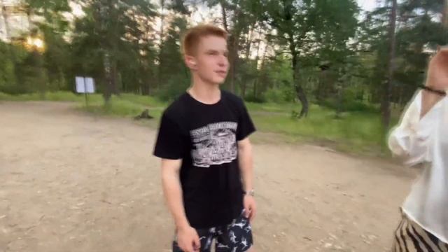 Угадай у кого не играет музыка (Жека, Тимон, Юля)