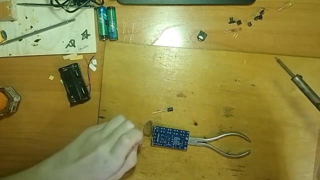 Радиорконструктор FM приёмник (обзор и пайка) смотреть онлайн