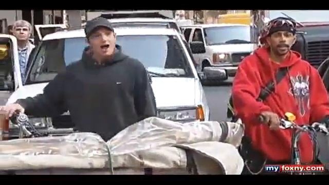 Разборка таксистов.Нью-Йорк\ Fight taxi New York