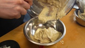 Суп с креветочными фрикадельками и фунчозой