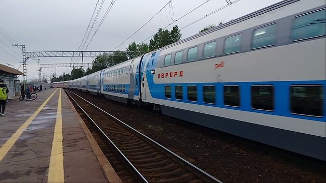 5 июня 2025 г. Электровоз "Аврора" ЭП2К-504 с Двухэтажным поездом Аврора Колпино смотреть онлайн