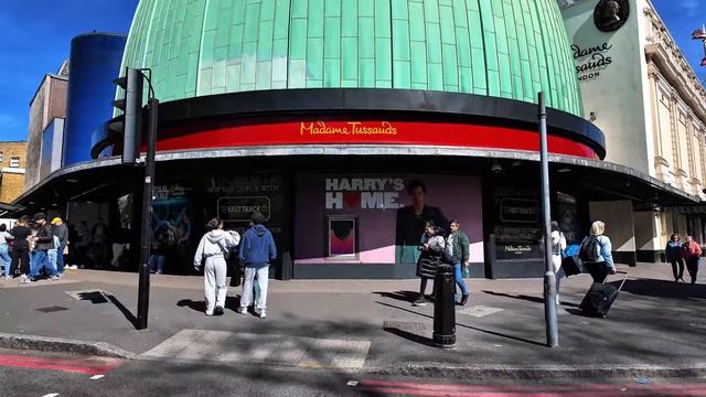 Прекрасная Солнечная прогулка по дорогим улицам, в Мэрилебоне)= смотреть онлайн