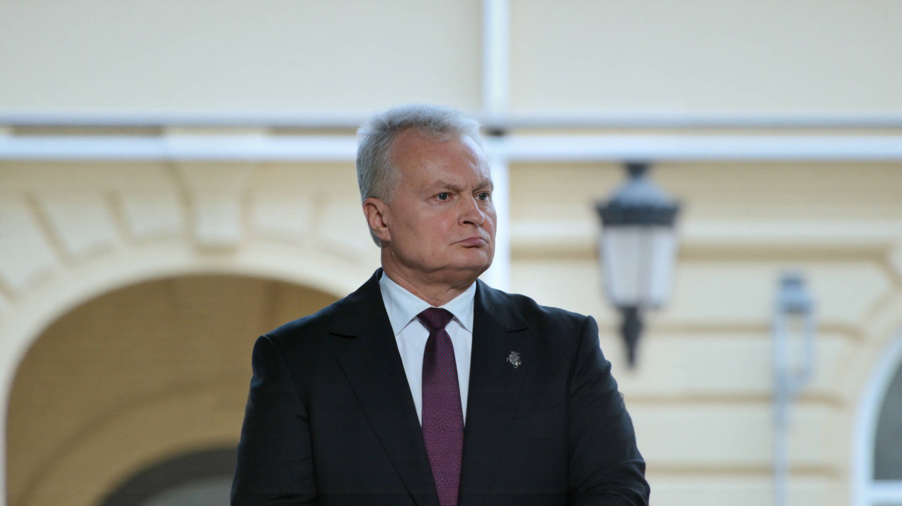 Президента Литвы разозлили итоги визита Мерца в США смотреть онлайн