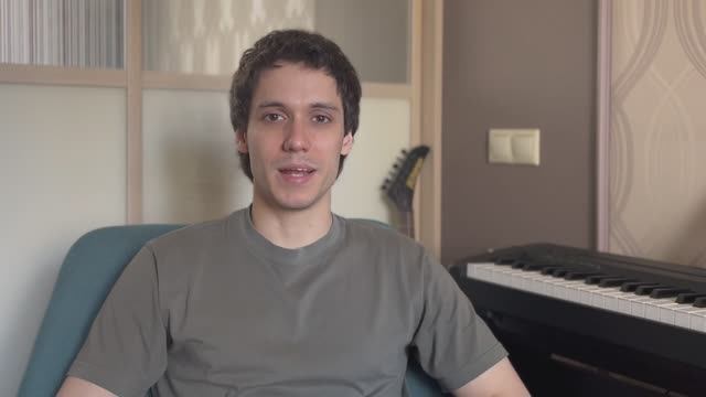 Басин Игорь_29 лет_актерская визитка навыки_июнь 2025