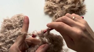 Как вязать из букле и другой пушистой пряжи / как увиде