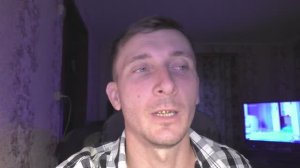 Почему телефон сам по себе нажимает на экране?