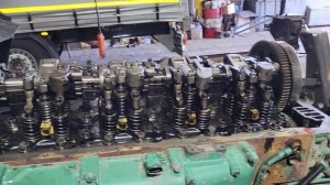 VOLVO FH 13  - замена  блока  двигателя ( часть 1 )