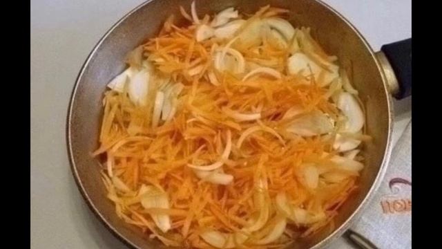 Тефтели с рисом под соусом