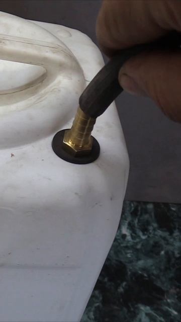 Быстрая замена масла на авто с помощью пылесоса! смотреть онлайн