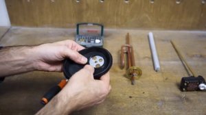 Как заменить ТЭН в водонагревателе — пошаговая инструкция для безопасного ремонта