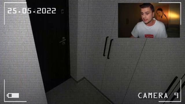 ЗАСНЯЛ МАМА ДЛИННЫЕ НОГИ на СКРЫТЫЕ КАМЕРЫ в 3:00 *она уб смотреть онлайн