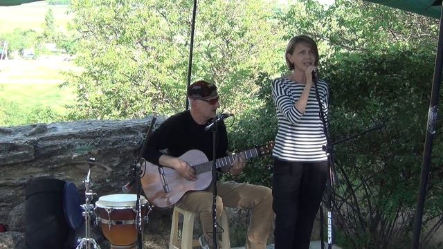 Виктория и Анатолий Бражник на фестивале "Малахов Камень - 23" (Недвиговка, 31 мая 2025 г.)