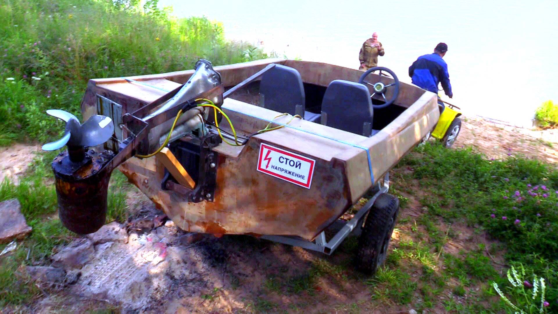 Установили электромотор под воду и дали жару на лодке из пенопласта! смотреть онлайн