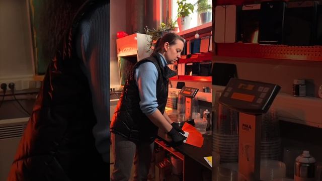 Окрас суппортов в оранжевый кэнди с логотипом смотреть онлайн