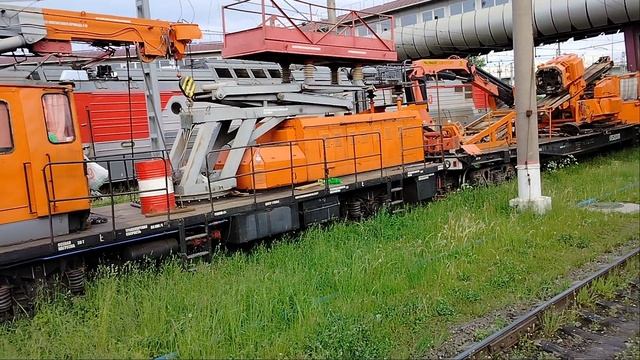 6 июня 2025 г. Электровоз Дончак 2ЭС4К-048 Следует с резервом Обухово смотреть онлайн