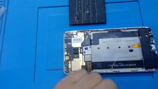 Заміна АКБ на Xiaomi REDMI NOTE 4 смотреть онлайн