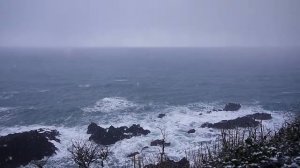 Японское море зимой, побережье полуострова Ното в Японии