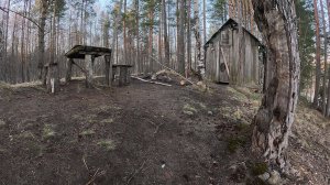 Рыбалка на глухом лесном озере. Смотрим таежные избы. День первый.