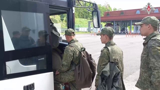 Возвращение российских военнослужащих из плена смотреть онлайн