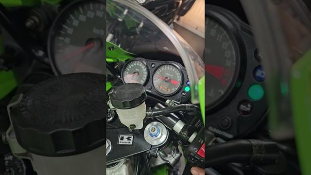 KAWASAKI ZX636A (2002) зеленый смотреть онлайн