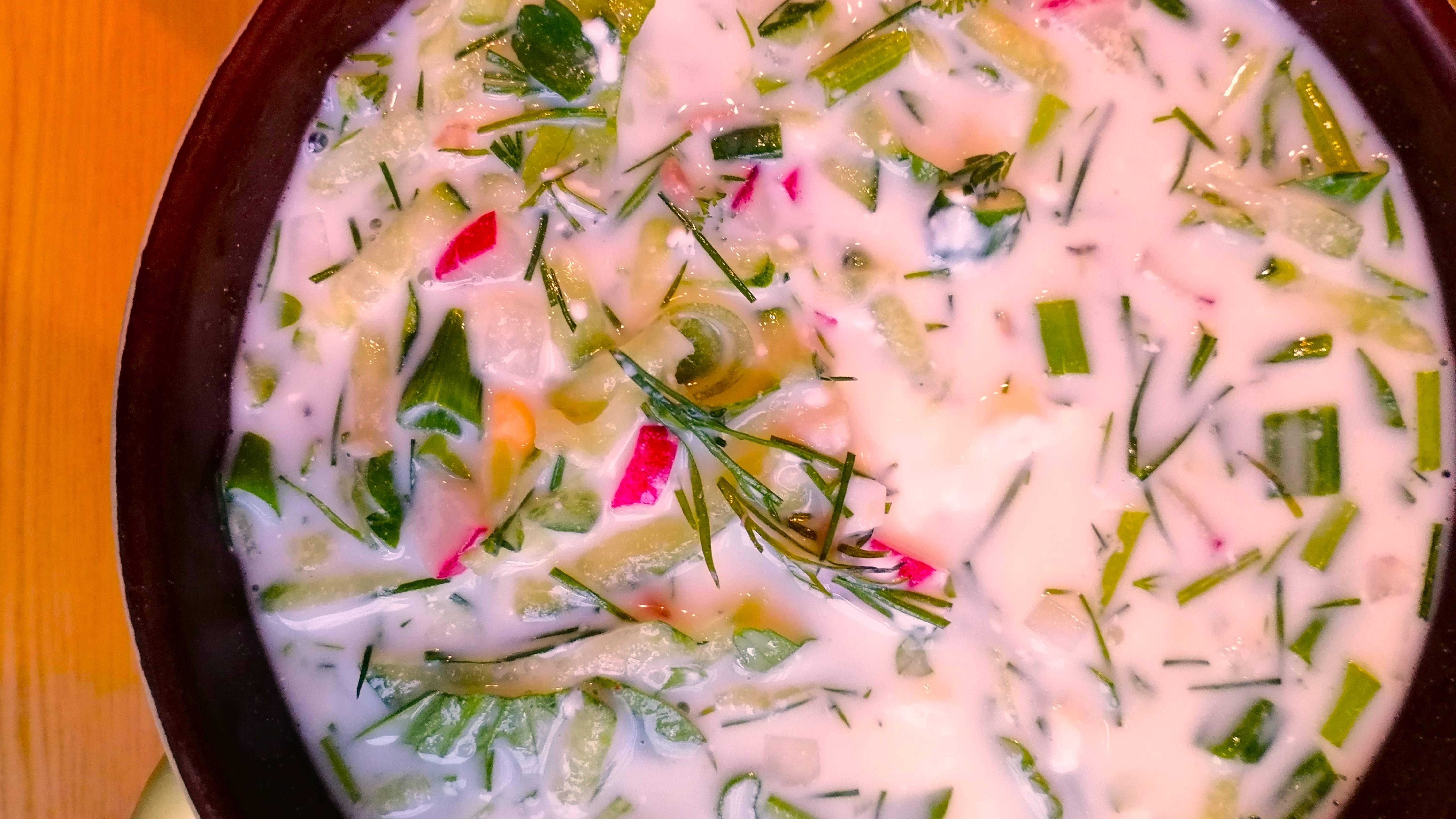 Окрошка с осетриной и мёдом смотреть онлайн