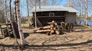 Рыбалка на глухом Карельском лесном озере. Смотрим таежные избы. День второй.