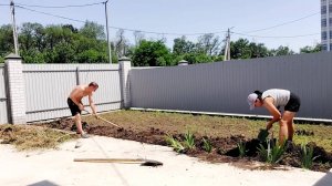 225 ЖИВЁМ НА ДВА ДОМА. УБОРКА ВО ДВОРЕ. ПОСЕЯЛА МОРКОВЬ. НЕ ПЛАНИРУЕМ УЧАСТОК.