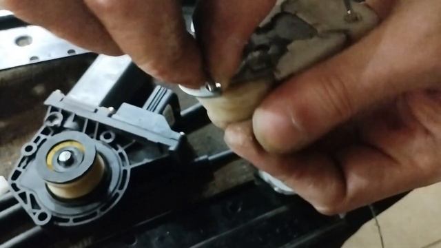 Восстановление и апгрейд стеклоподъёмника Lincoln Navigator/F смотреть онлайн