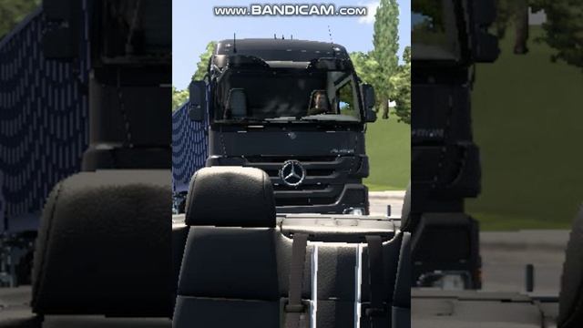 Обочечнику не понравилось поведение фуры, а та в свою очередь проучила его (ETS2)