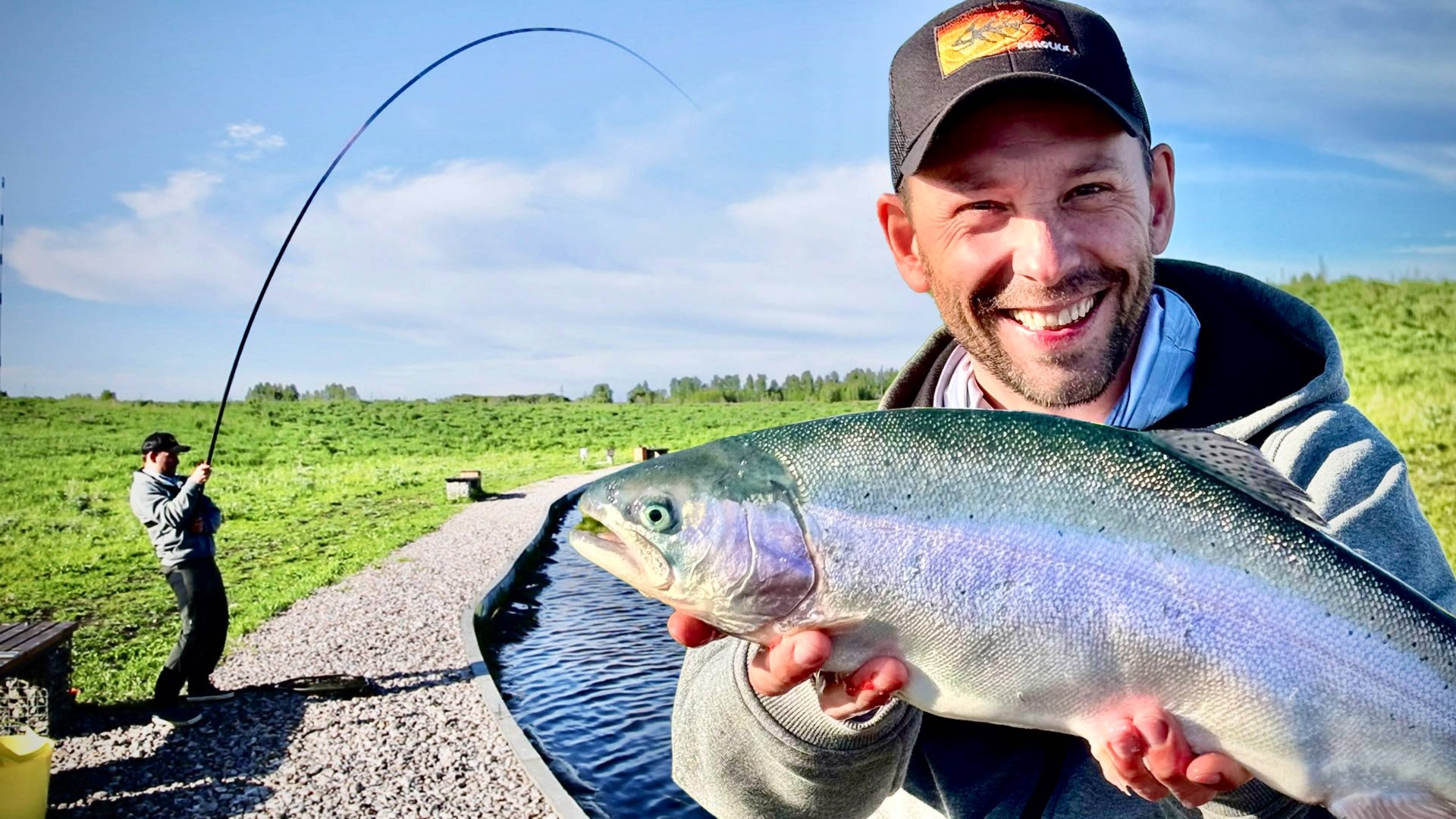 ЗДОРОВЕННАЯ ФОРЕЛЬ НА МАХОВОУ УДОЧКУ! Фидерное турне, день третий, Ульяновск. Серия 3 смотреть онлайн