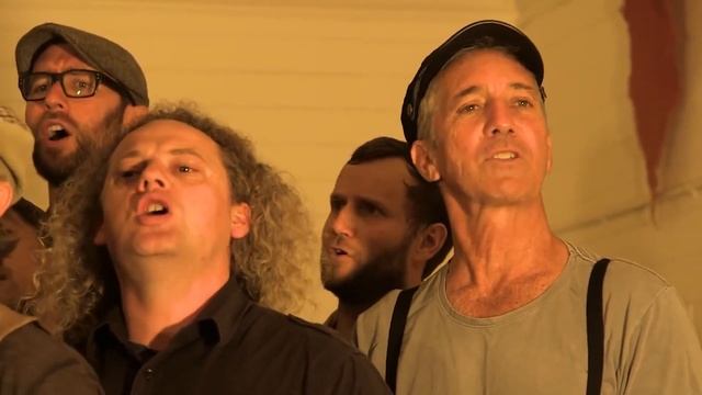 Мужской хор из Австралии поет русские песни