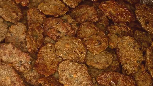 Котлеты из печени. Котлеты печеночные. Печень рецепты. Печеночные котлеты. Как приготовить котлеты