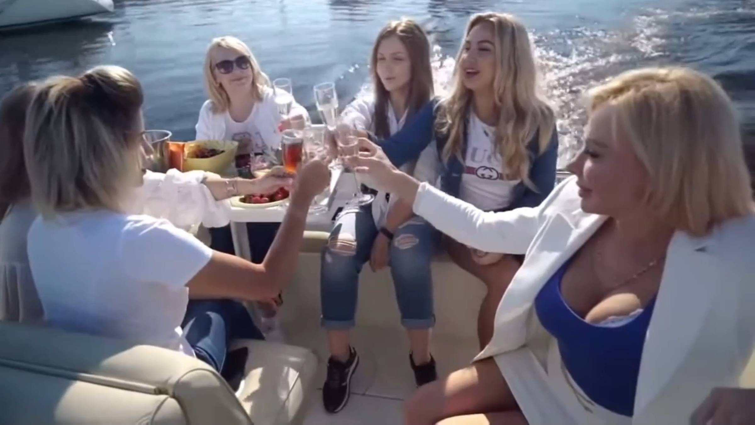 Ленинград - Бабцы (Танцы под попсу) смотреть онлайн