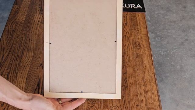 Дерев'яна рамка для фото 21х30 см. Натурального кольору