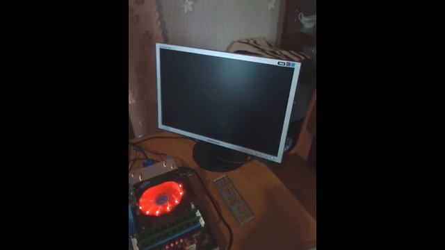 Демонстрування роботи материнської плати M5a78l-m/usb3.. Вх?