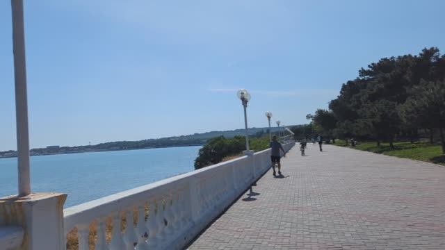 Геленджик. Улица Туристическая. Проход к морю.mp4 смотреть онлайн