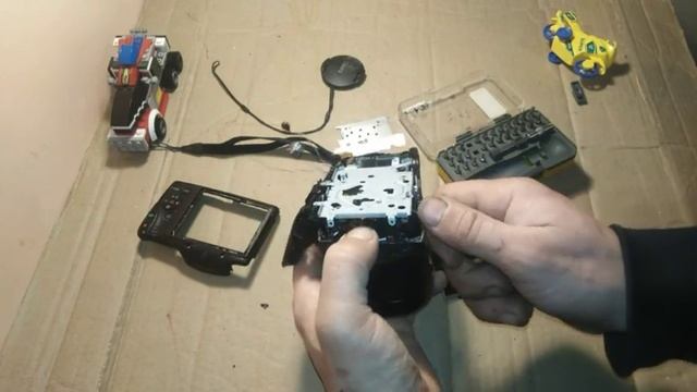 розбір Фотоапарат Canon SX510 HS з мусорки