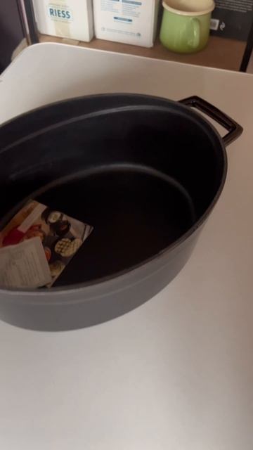 Lava овальная чугунная эмалированная кастрюля утятница на 4,7 литра LV O TC 29 PR K2 V