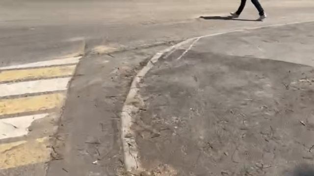 Цвет Асфальта: От Серого к Золотому смотреть онлайн