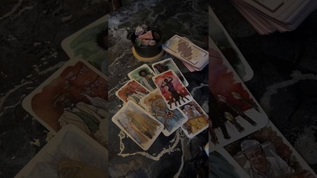 Что карты говорят о тайном интересе к другой женщине? смотреть онлайн