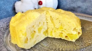 Шарлотка с яблоками в микроволновке за 6минут с глазурью помадкой . Безумно вкусно!