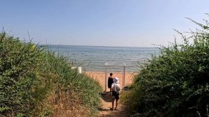 Кучугуры  июнь 25, дорога к морю от вилла Siti