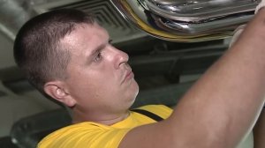 УАЗ ПАТРИОТ Монтаж защиты заднего бампера ＂уголки＂