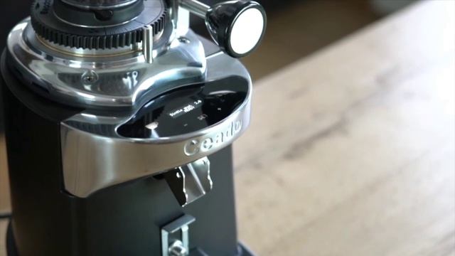 Обзор кофемолок CEADO COFFEE от итальянского производителя CEADO. Линейка Е37 смотреть онлайн
