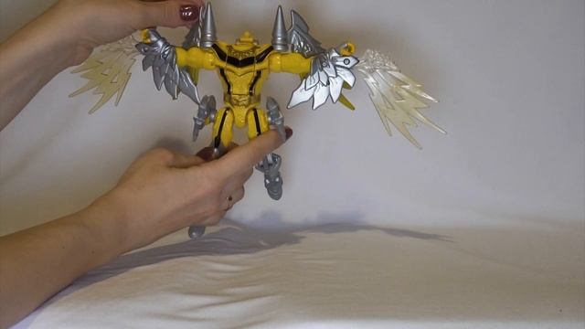 Hasbro Трансформер с крыльями