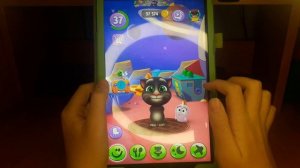 Играю в игру Мой Говорящий Том 2. Играю с Говорящим кот?
