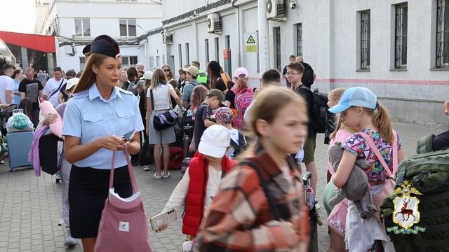 В Нижегородскую область на летний отдых приехали дети сотрудников полиции из новых субъектов РФ смотреть онлайн