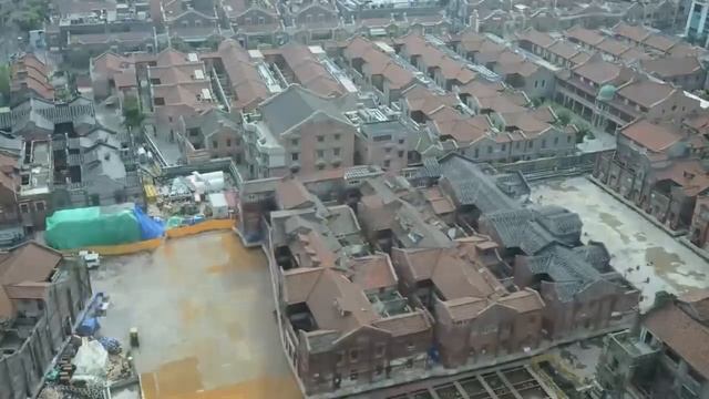 В Шанхае 432 робота перенесли целый район с постройками общим весом 7500 тонн смотреть онлайн