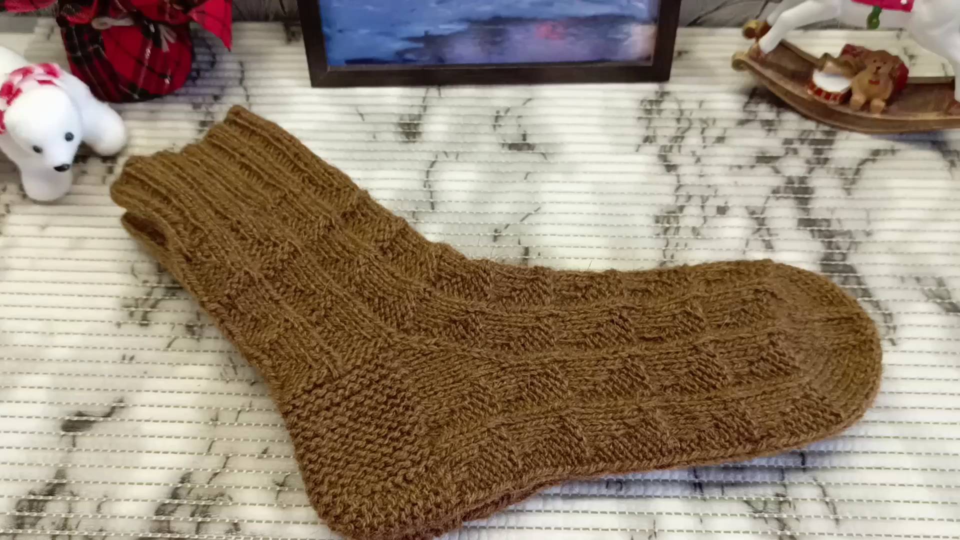 Как вязать ленточный мысок и закрытие сшиванием петля в петлю, мужские носки с узором _ Уголки_ 3 ч смотреть онлайн